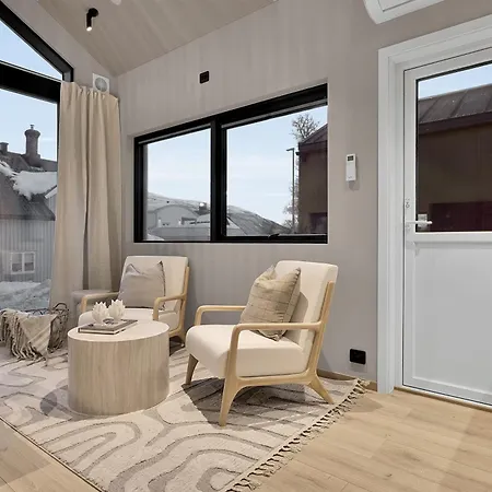 Apartment Modern And Compact With Parking *