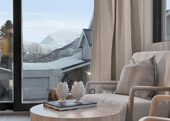 Urban Aurora Minihouse Тромсё