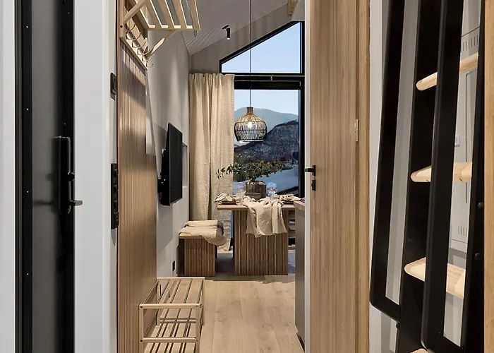 Urban Aurora Minihouse *